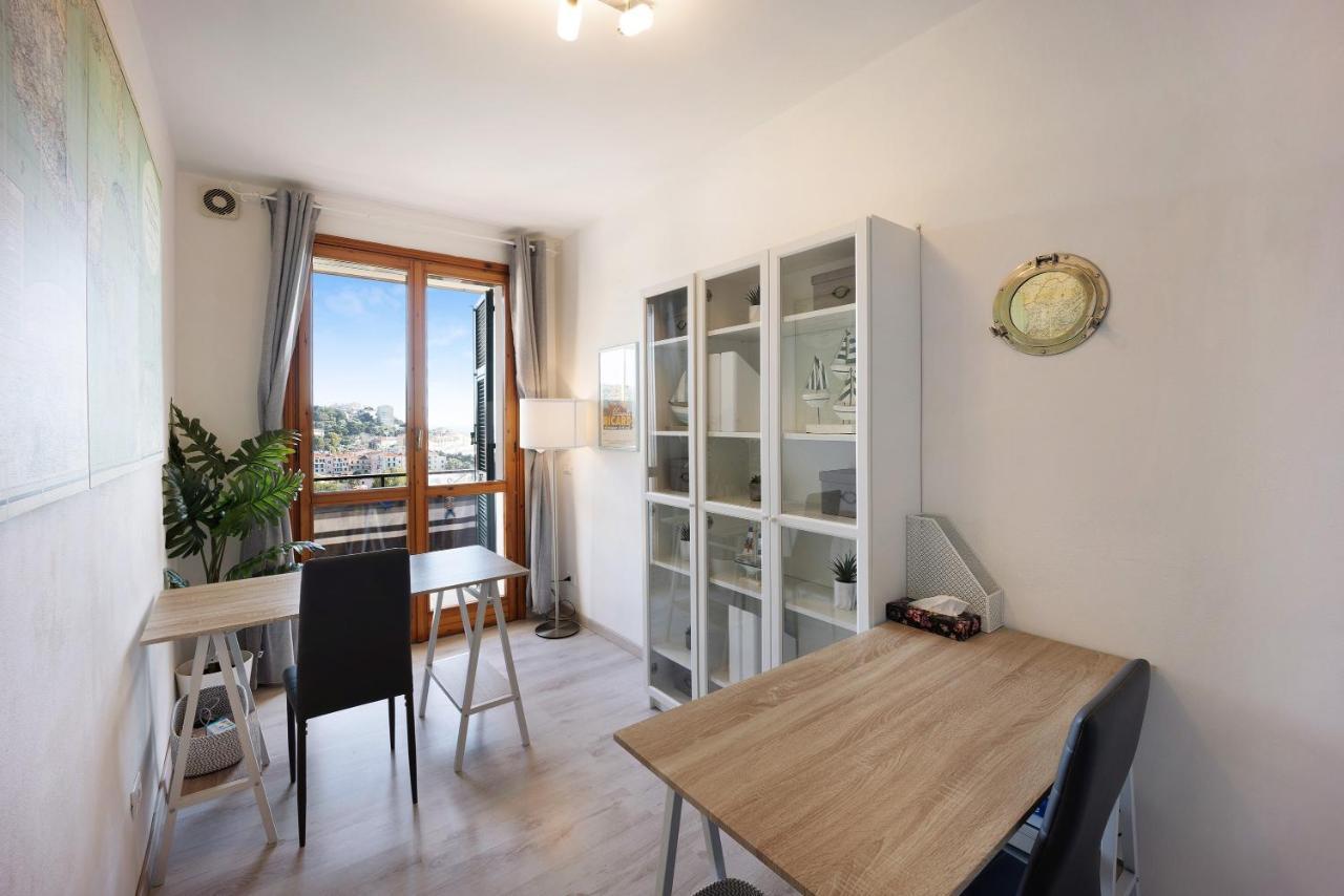 Seaview Apartment 因佩里亚 外观 照片
